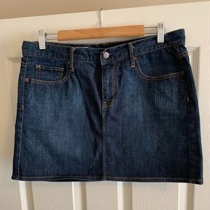 Gap Denim 5 Pocket Mini Skirt, Size 8.
